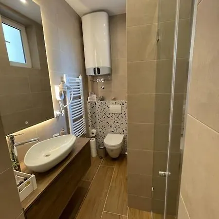 No. 7 Apartman